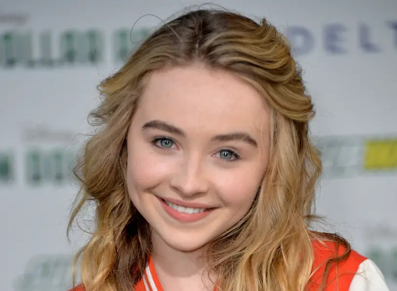 Sabrina Carpenter Height, Weight, Bra Size, Measurements & Bio Celebie