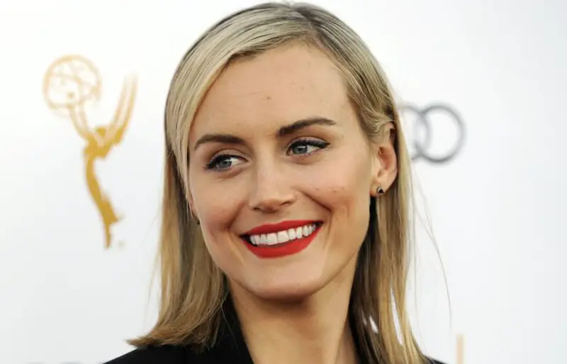 Taylor Schilling Beauty Routine