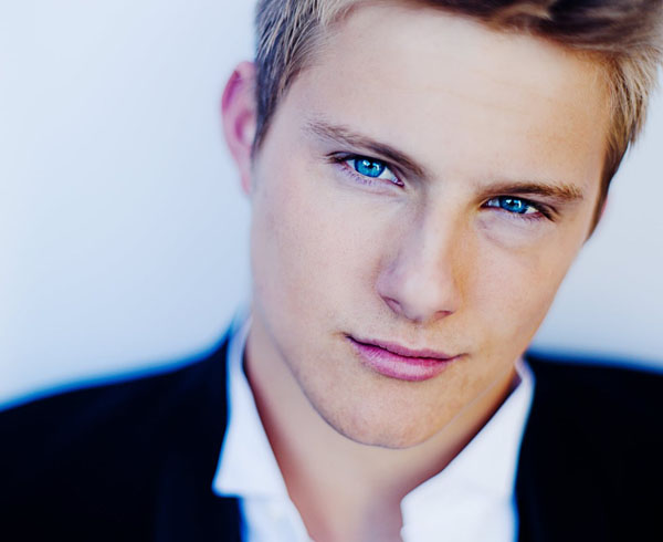 Alexander Ludwig's Height & Weight