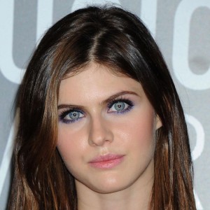 Alexandra Daddario - Height, Weight, Bra Size, Measurements & Bio | Celebie