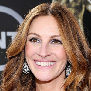 Julia Roberts Breast Implants Plastic Surgery Before and After | Celebie